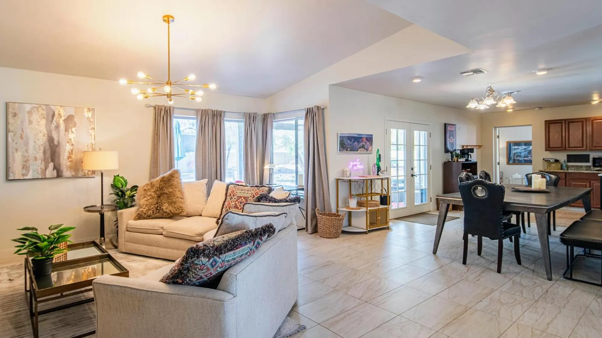 Spacious Scottsdale Villa With Pool, Golf, Game Room, And Two Master Suites Casa vacanze